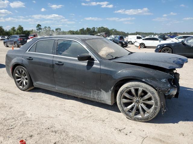 Photo 4 from auction – 2015 CHRYSLER 300 LIMITE with VIN 2C3CCAAG1FH743006