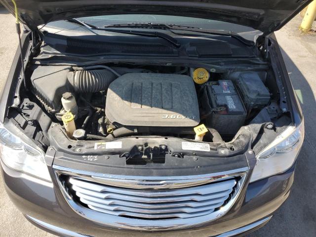 Photo 12 from auction – 2016 CHRYSLER TOWN & COU with VIN 2C4RC1BG4GR280164