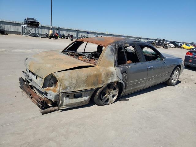 Photo 3 from auction – 2003 FORD CROWN VICT with VIN 2FAFP73W93X152983