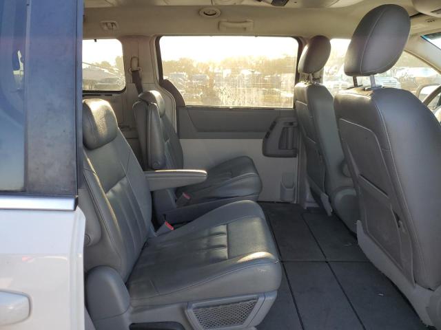 Photo 11 from auction – 2008 CHRYSLER TOWN & COU with VIN 2A8HR54P48R757796