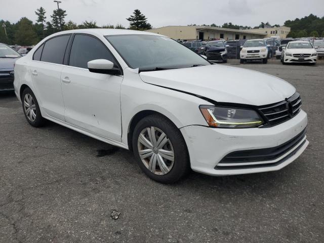Photo 4 from auction – 2017 VOLKSWAGEN JETTA S with VIN 3VW2B7AJ1HM379812