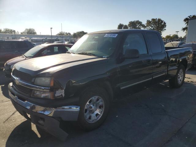 CHEVROLET SILVERADO 2004 with VIN 2GCEC19V441303763 - Photo from auction