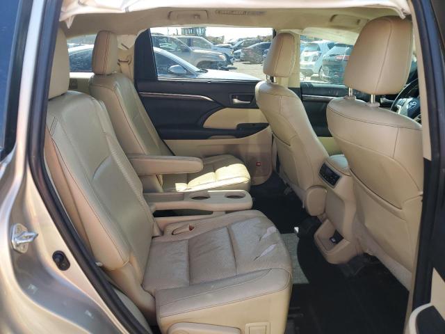 Photo 11 from auction – 2015 TOYOTA HIGHLANDER with VIN 5TDDKRFH0FS220970