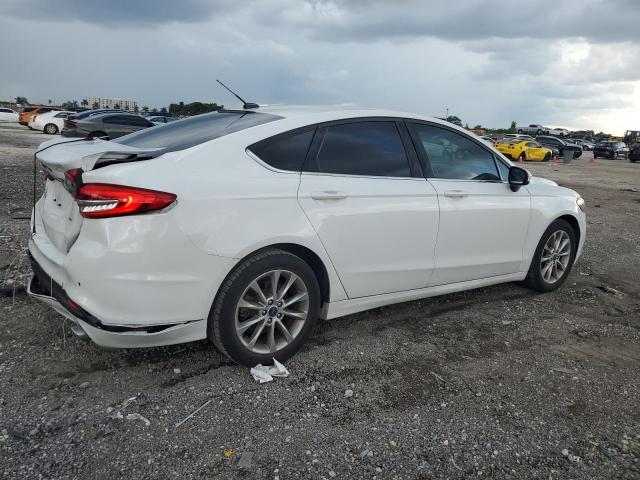 Photo 3 from auction – 2017 FORD FUSION SE with VIN 3FA6P0H70HR392955