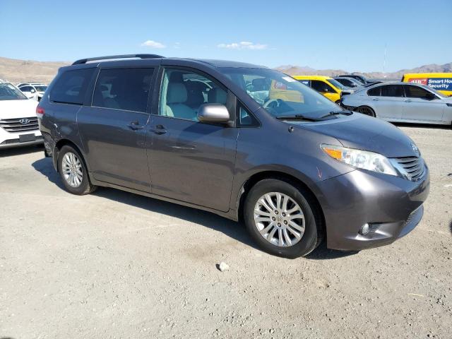 Photo 4 from auction – 2013 TOYOTA SIENNA XLE with VIN 5TDYK3DC0DS295705