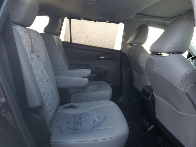 Photo 11 from auction – 2023 TOYOTA HIGHLANDER with VIN 5TDAARAH6PS017001