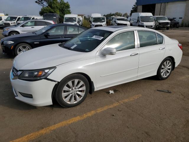 HONDA ACCORD EXL 2015 with VIN 1HGCR2F89FA069642 - Photo from auction