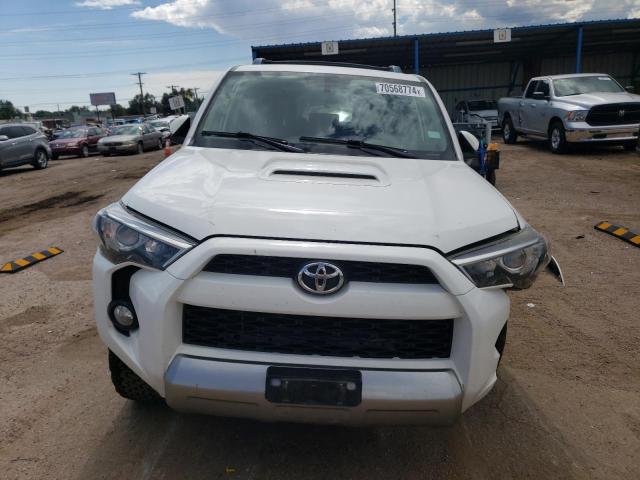 Photo 5 from auction – 2018 TOYOTA 4RUNNER SR with VIN JTEBU5JR1J5535975