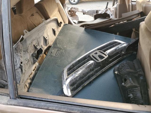 Photo 11 from auction – 2003 HONDA CR -V with VIN JHLRD78813C017779