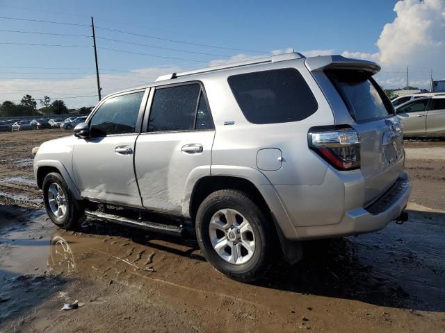 Photo 2 from auction – 2014 TOYOTA 4RUNNER SR with VIN JTEZU5JR2E5078985