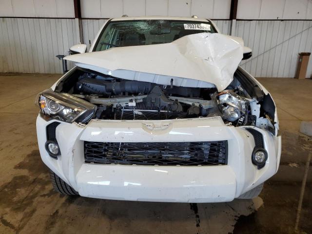 Photo 5 from auction – 2017 TOYOTA 4RUNNER SR with VIN JTEBU5JRXH5439109