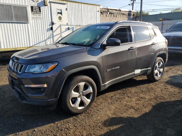 JEEP COMPASS LA 2018 with VIN 3C4NJDBB1JT177976 - Photo from auction