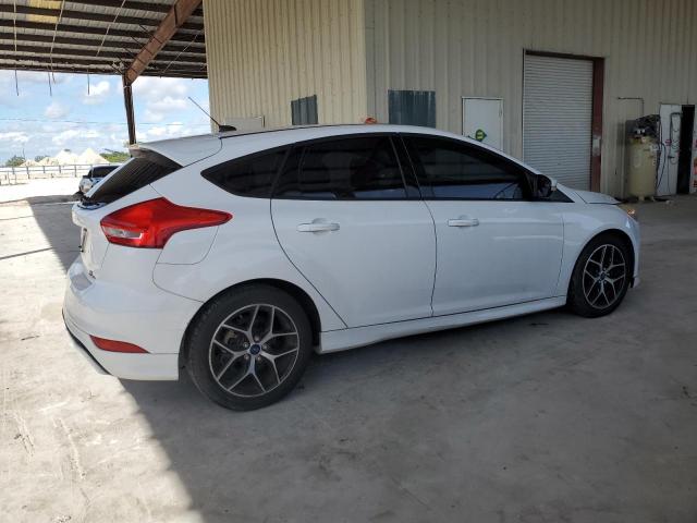 Photo 3 from auction – 2015 FORD FOCUS SE with VIN 1FADP3K21FL238613