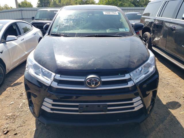 Photo 5 from auction – 2017 TOYOTA HIGHLANDER with VIN 5TDBZRFH5HS390019