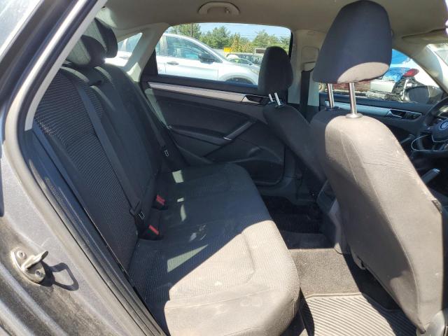 Photo 10 from auction – 2016 VOLKSWAGEN PASSAT S with VIN 1VWAT7A34GC043355