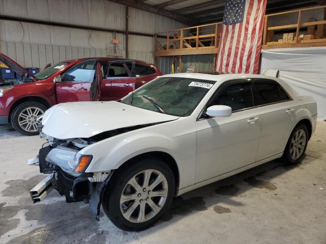 CHRYSLER 300 S 2013 مع رقم تعريف المركبة 2C3CCAGGXDH590162 - صورة من المزاد