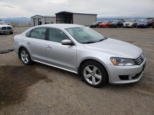 Photo 4 from auction – 2014 VOLKSWAGEN PASSAT S with VIN 1VWAS7A37EC050087