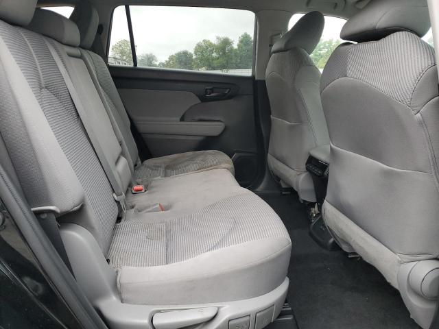 Photo 11 from auction – 2022 TOYOTA HIGHLANDER with VIN 5TDCZRBHXNS199198