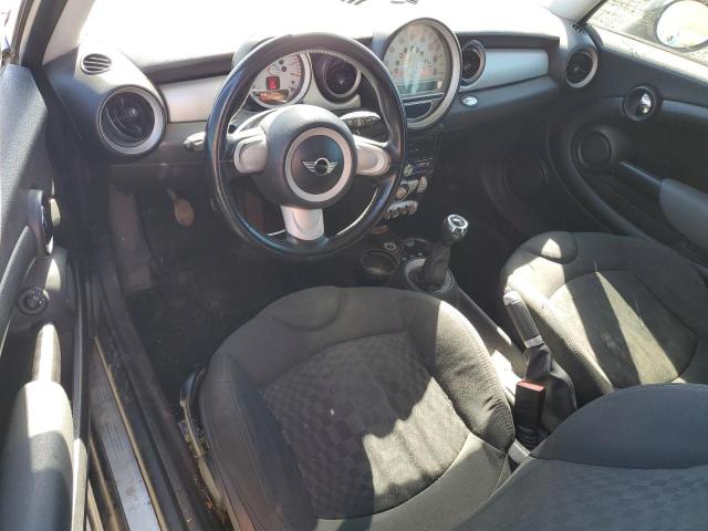 Photo 8 from auction – 2009 MINI COOPER CLU with VIN WMWML33549TP98061