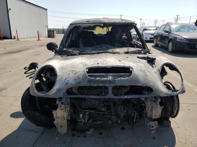 Foto 5 de la subasta – 2003 MINI COOPER S con VIN WMWRE33443TD61128