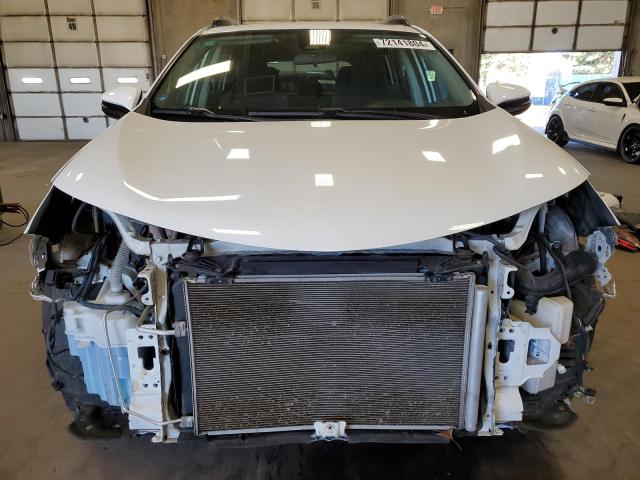 Photo 5 from auction – 2017 TOYOTA RAV4 XLE with VIN JTMRFREV3HJ165206