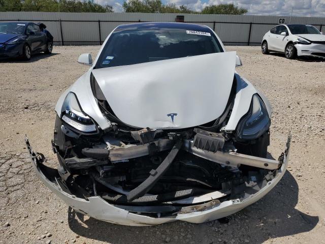 Photo 5 from auction – 2018 TESLA MODEL 3 with VIN 5YJ3E1EA4JF161671