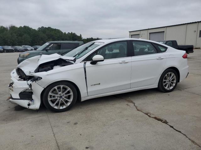 FORD FUSION SE 2019 with VIN 3FA6P0LU1KR105062 - Photo from auction