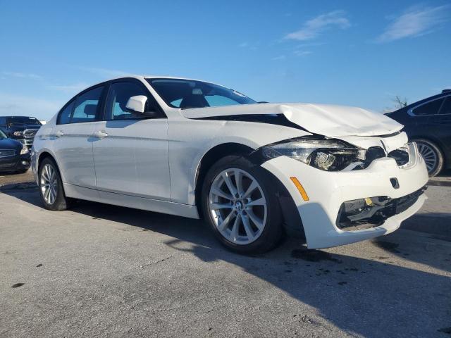Photo 4 from auction – 2018 BMW 320 XI with VIN WBA8E5G57JNV02301