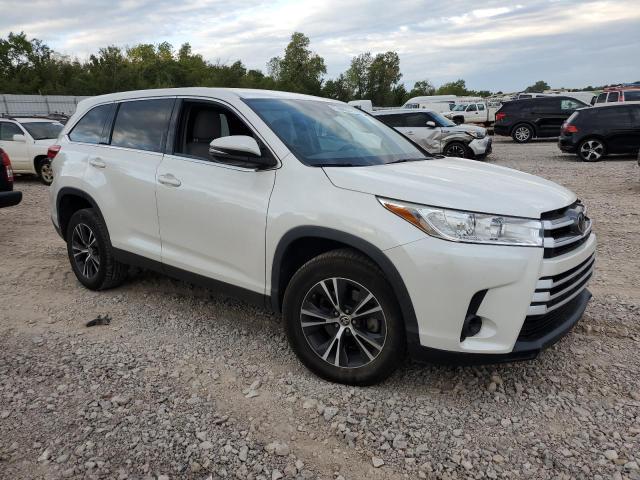Photo 4 from auction – 2019 TOYOTA HIGHLANDER with VIN 5TDZZRFH0KS367396