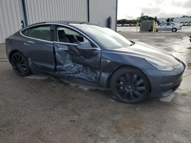 Photo 4 from auction – 2018 TESLA MODEL 3 with VIN 5YJ3E1EB6JF113842