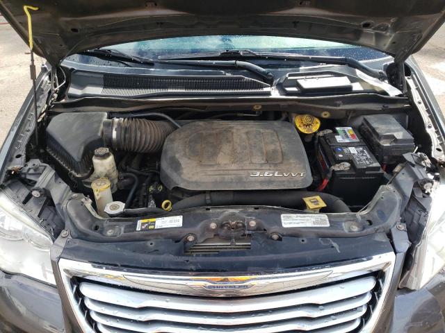 Photo 12 from auction – 2016 CHRYSLER TOWN & COU with VIN 2C4RC1BG5GR280707