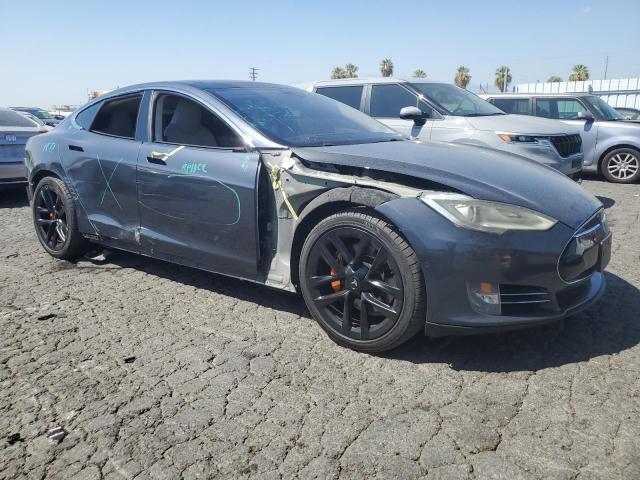 Photo 4 from auction – 2014 TESLA MODEL S with VIN 5YJSA1H19EFP61045