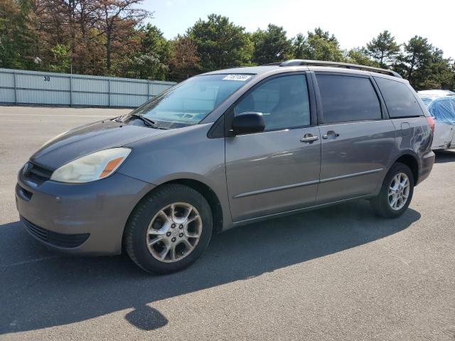 TOYOTA SIENNA LE 2004 with VIN 5TDBA23C14S006044 - Photo from auction