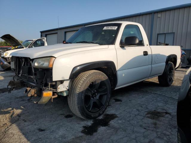 CHEVROLET SILVERADO 2004 with VIN 1GCEC14T24E101735 - Photo from auction