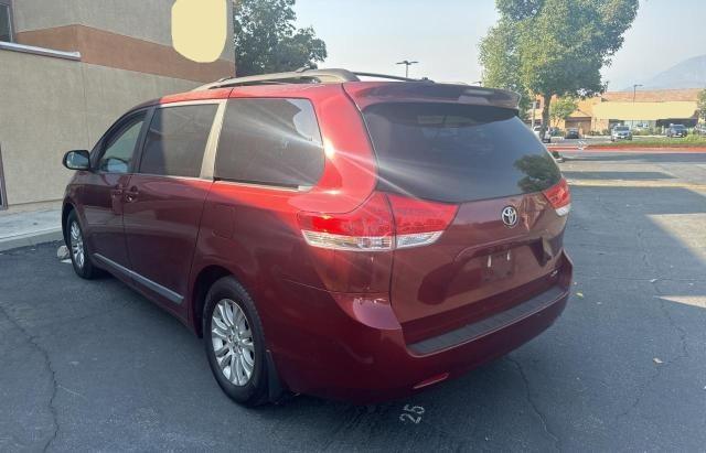 Photo 3 from auction – 2011 TOYOTA SIENNA XLE with VIN 5TDYK3DC9BS140955