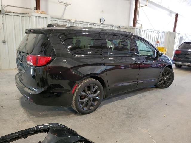 Photo 3 from auction – 2019 CHRYSLER PACIFICA T with VIN 2C4RC1EG2KR581732