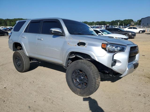 Photo 4 from auction – 2016 TOYOTA 4RUNNER SR with VIN JTEBU5JRXG5305067