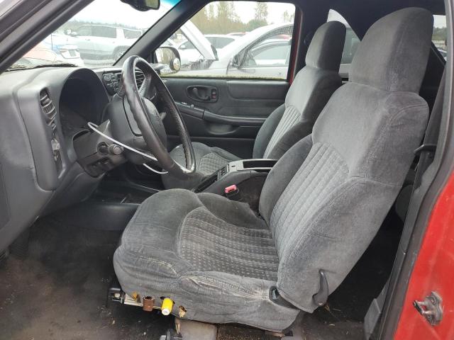 Photo 7 from auction – 2000 CHEVROLET BLAZER with VIN 1GNCT18W5YK210040