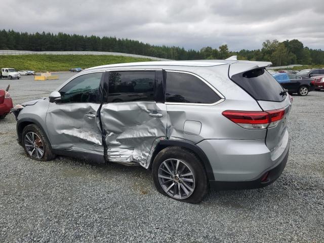 Photo 2 from auction – 2019 TOYOTA HIGHLANDER with VIN 5TDKZRFH4KS564718