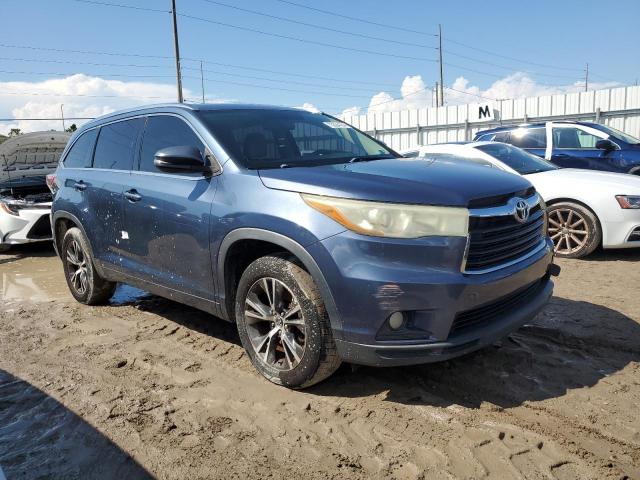 Photo 4 from auction – 2016 TOYOTA HIGHLANDER with VIN 5TDKKRFH9GS125851