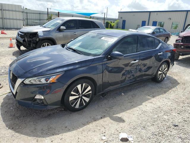 NISSAN ALTIMA SV 2019 with VIN 1N4BL4DV4KC155249 - Photo from auction