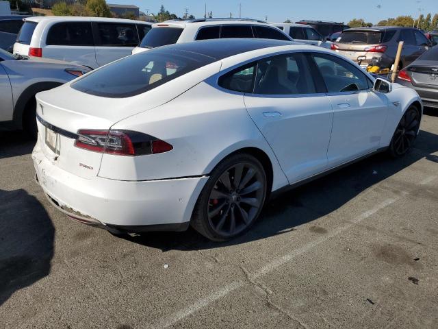 Photo 3 from auction – 2015 TESLA MODEL S 85 with VIN 5YJSA1H21FFP80067