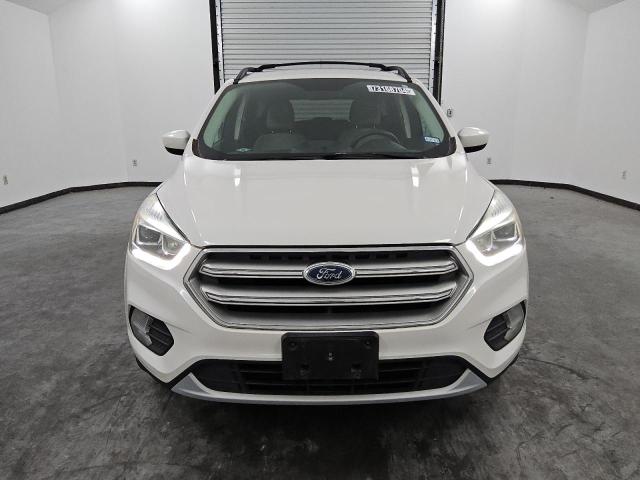 Photo 5 from auction – 2017 FORD ESCAPE SE with VIN 1FMCU9GD9HUC16850