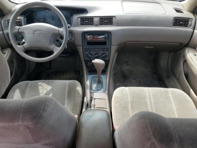 Photo 8 from auction – 2000 TOYOTA CAMRY LE with VIN 4T1BF22K9YU952173
