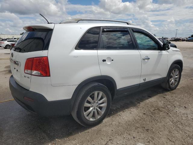 Photo 3 from auction – 2011 KIA SORENTO EX with VIN 5XYKU4A27BG074968