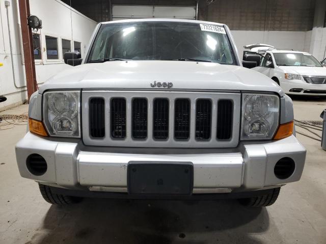 Photo 5 from auction – 2006 JEEP COMMANDER with VIN 1J8HG48K16C330516