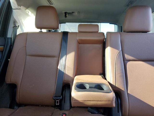 Photo 10 from auction – 2019 TOYOTA HIGHLANDER with VIN 5TDDZRFH0KS993072