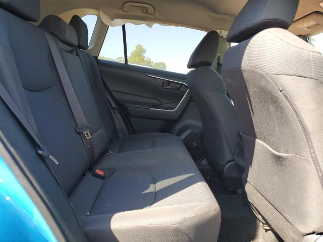 Photo 11 from auction – 2019 TOYOTA RAV4 LE with VIN JTMF1RFV5KD027060