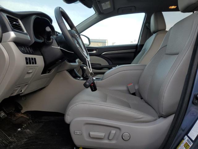 Photo 7 from auction – 2017 TOYOTA HIGHLANDER with VIN 5TDDGRFH1HS032351