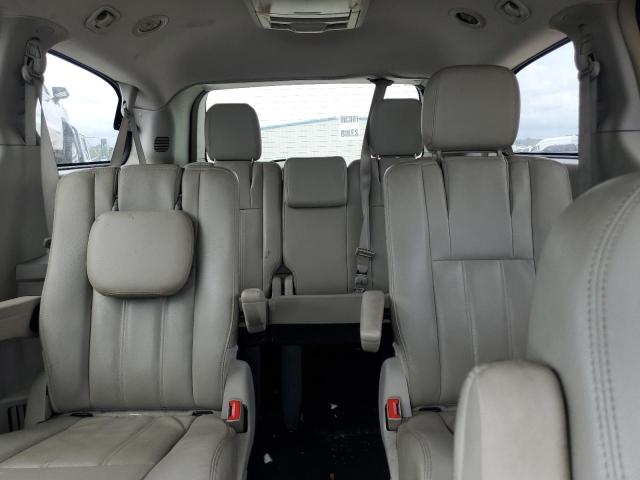 Photo 10 from auction – 2016 CHRYSLER TOWN & COU with VIN 2C4RC1AG2GR208798